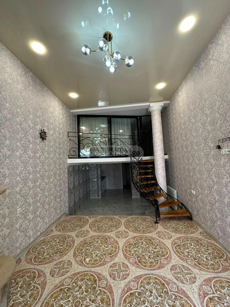 კოსტავა მ. ქ. 30 - 3 rooms