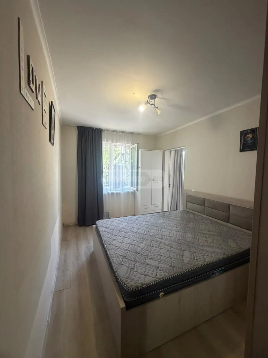 არბოს ქუჩა 2 - 4 rooms