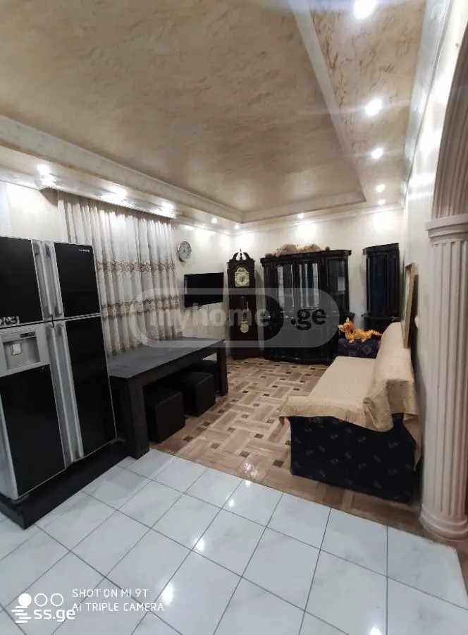 აღმაშენებლის ქ. 38 - 3 rooms