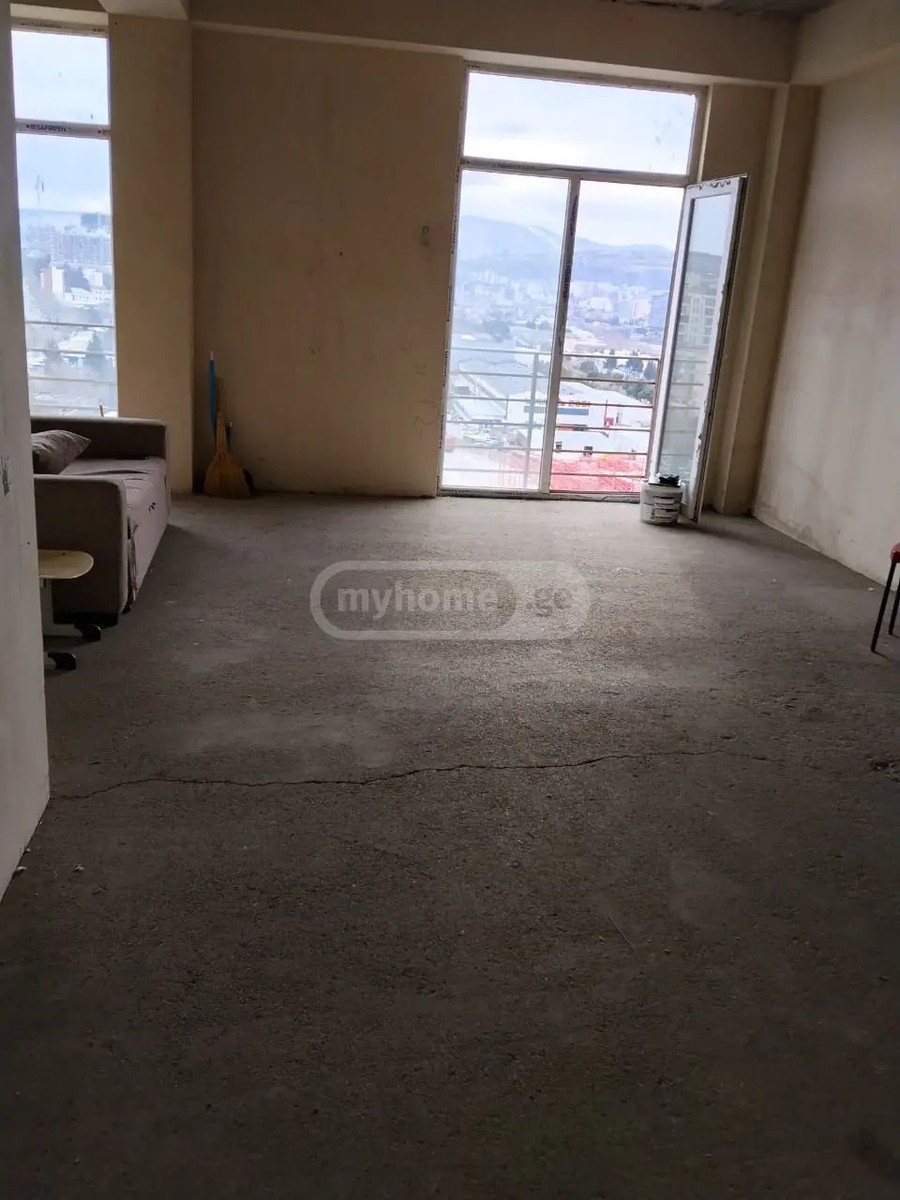გურამიშვილის გამზ. 196 - 3 rooms
