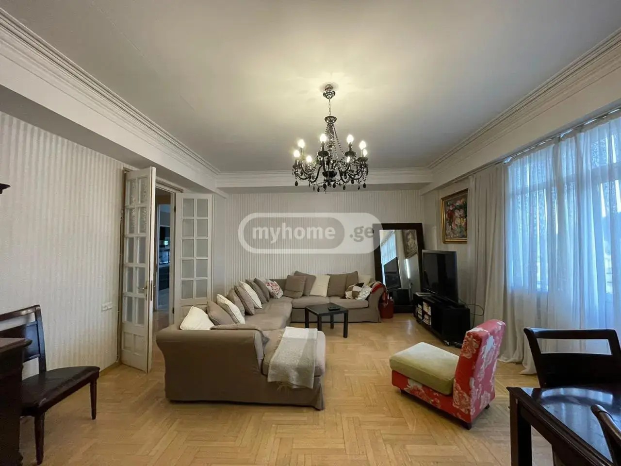 ატენის ქ.  - 8 rooms