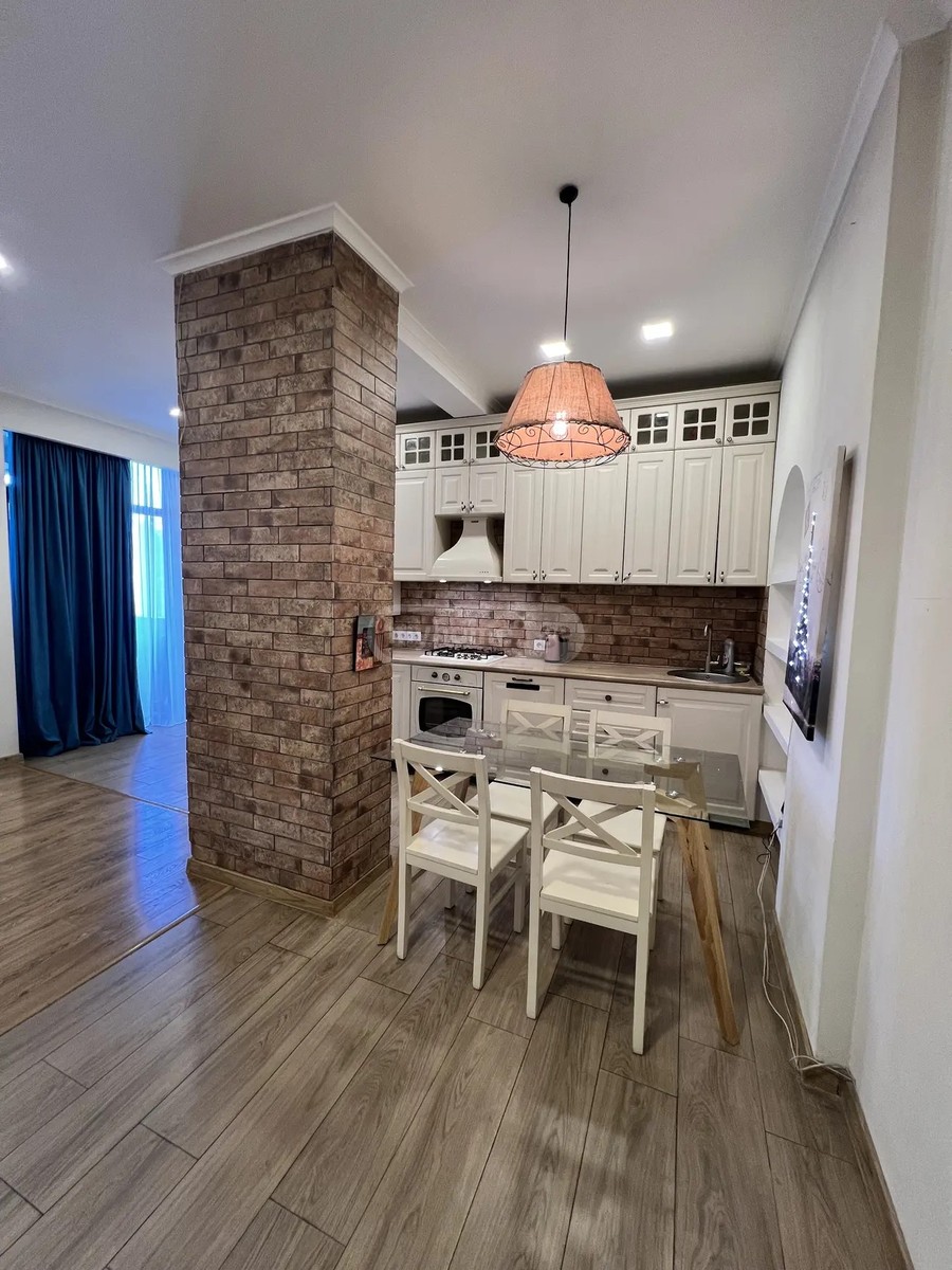 აღმაშენებელის III ჩიხ. 2ბ - 3 rooms