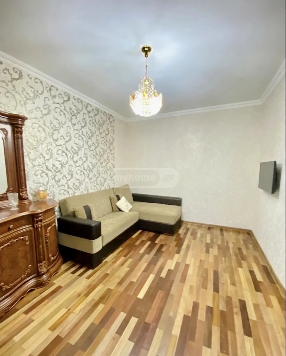 ბუხაიძის ქ. 18 - 3 rooms