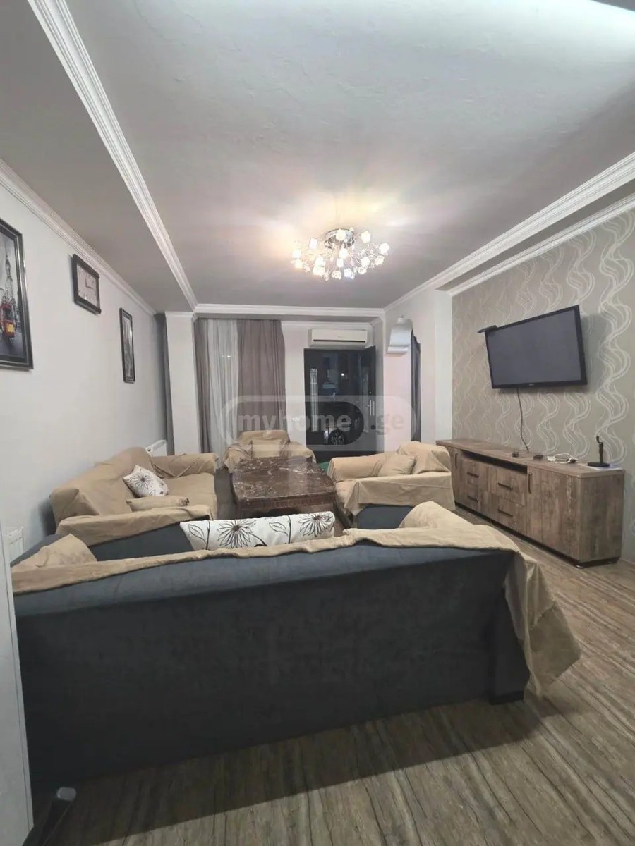 ანგისის ქ. 8 - 3 rooms
