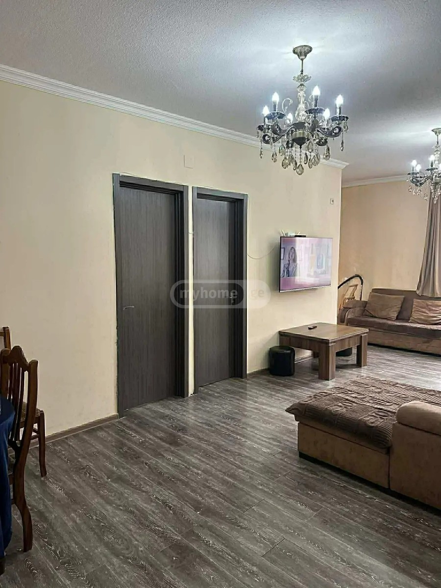 ლეონიძის ქ. 4ე - 4 rooms