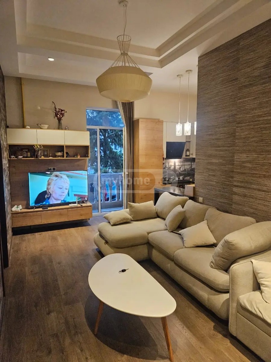 კოსტავა მ. ქ. 72 - 3 rooms