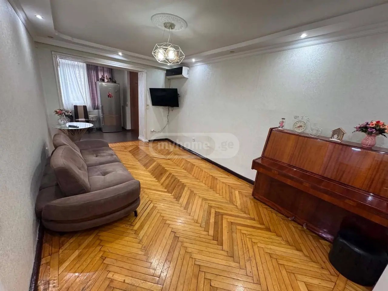 ჯავახიშვილის ქ. 47 - 3 rooms