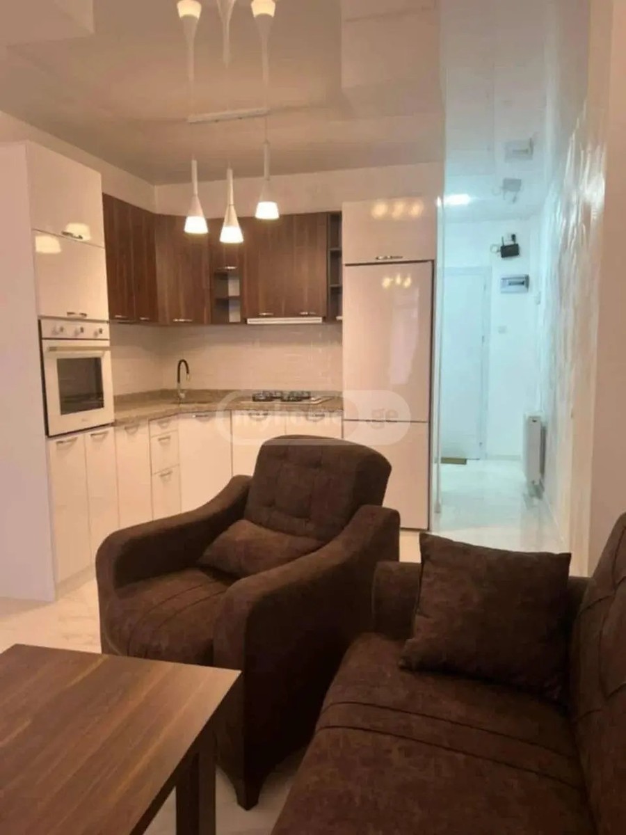 გენერალ ასლან აბაშიძის ქუჩა 5 - 3 rooms