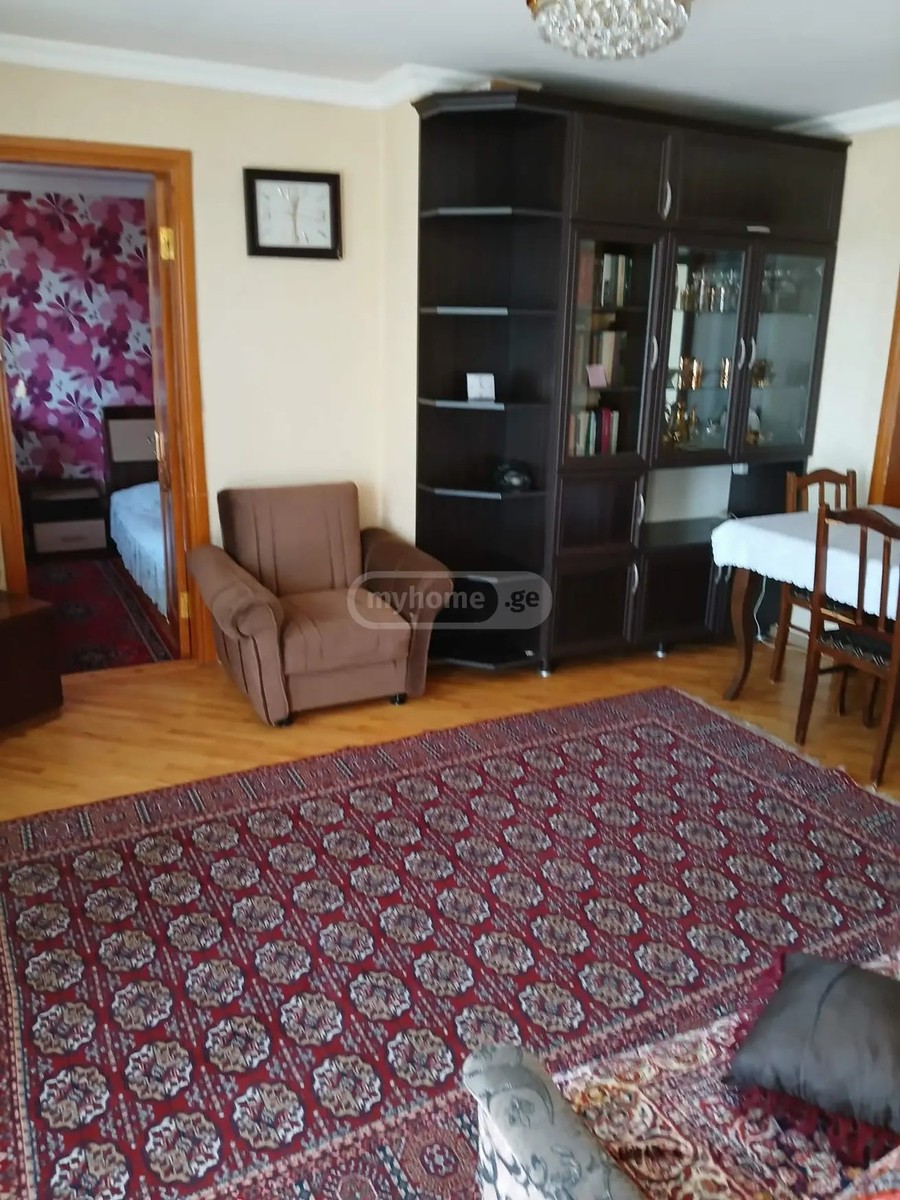 ლეჟევას ქ. 4 - 4 rooms