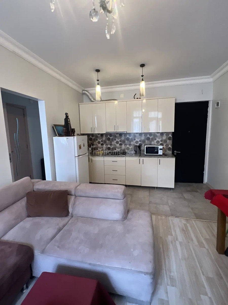 ლორია პ. ქ. 8 - 2 rooms