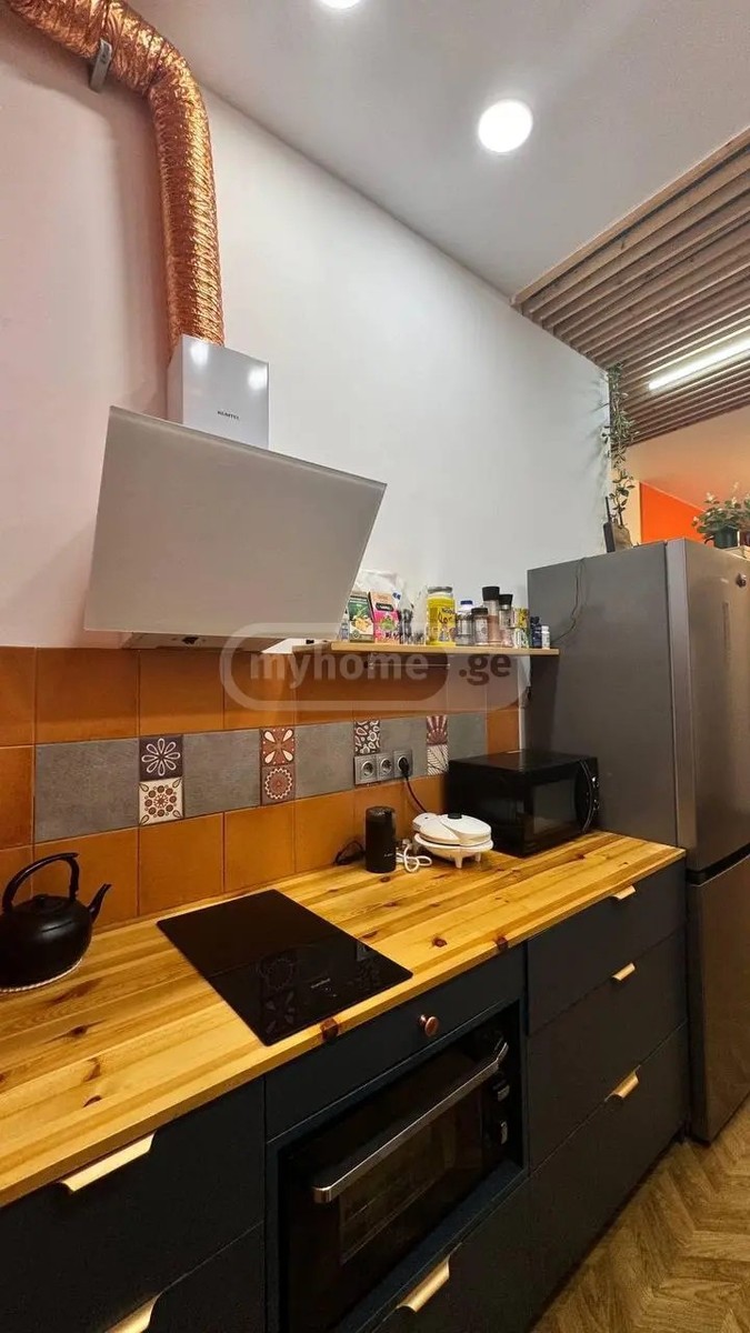 თამარ მეფის გამზ 1 შესახვევი 1 - 2 rooms