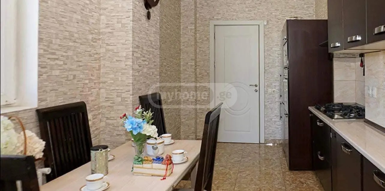 ბახტრიონის ქ. 11ბ - 4 rooms