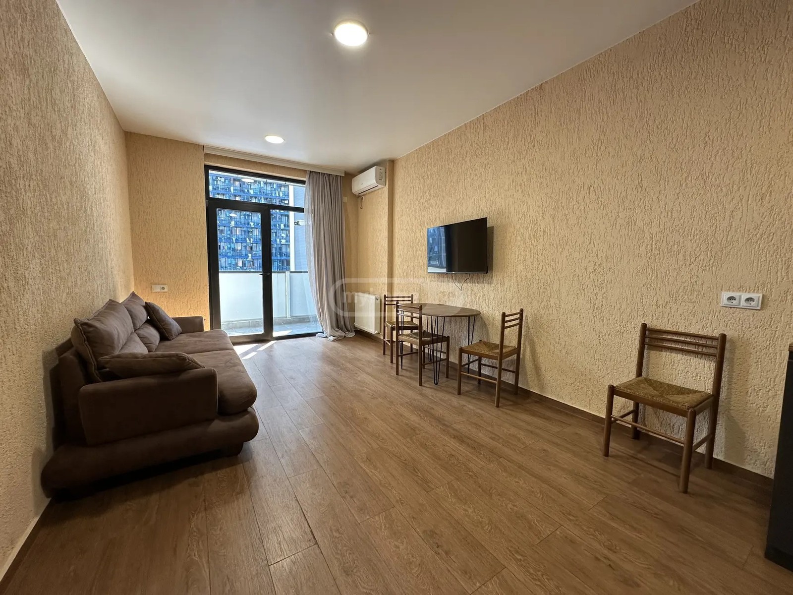 ფიროსმანი ნ. ქ. 17 - 2 rooms