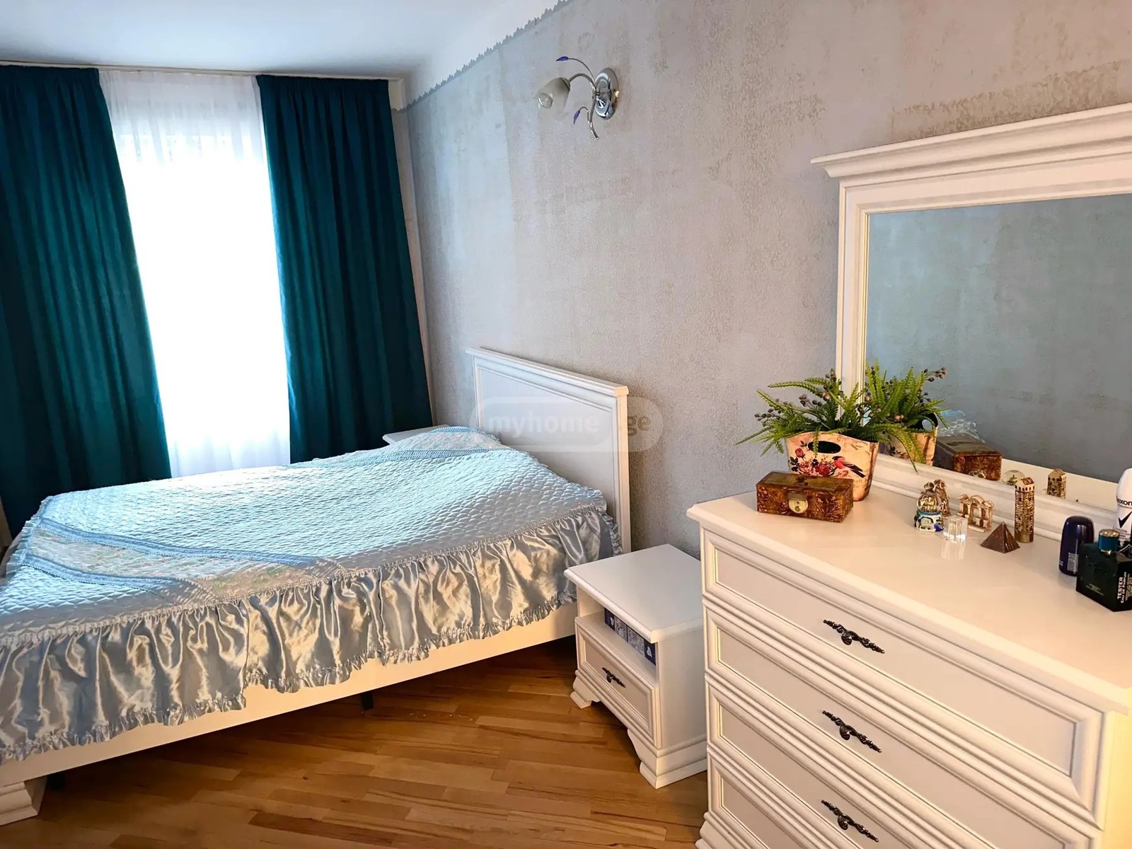 ჭავჭავაძის გამზ. 27 - 2 rooms