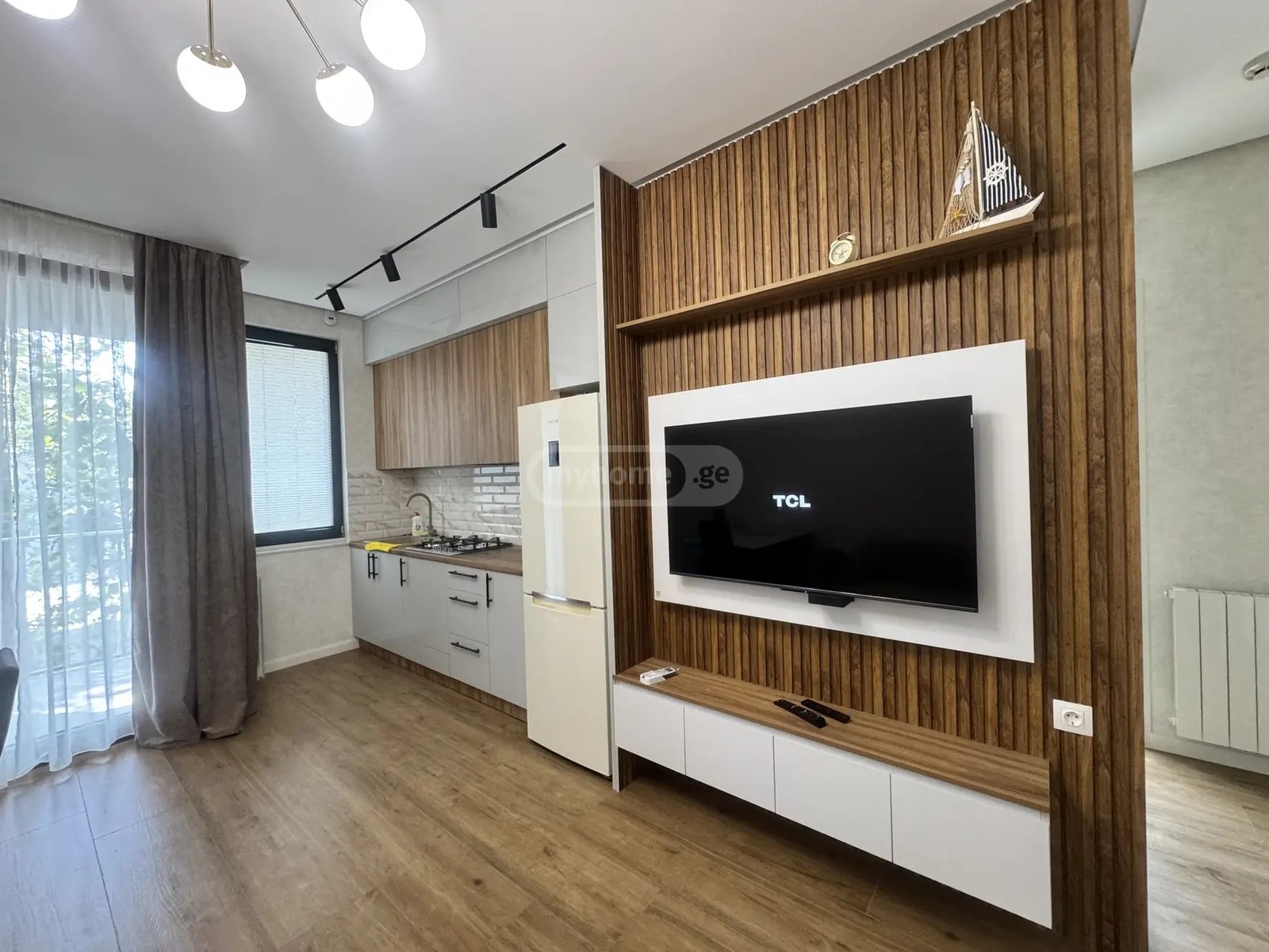 თორნიკე ერისთავის ქუჩა 1 - 2 rooms