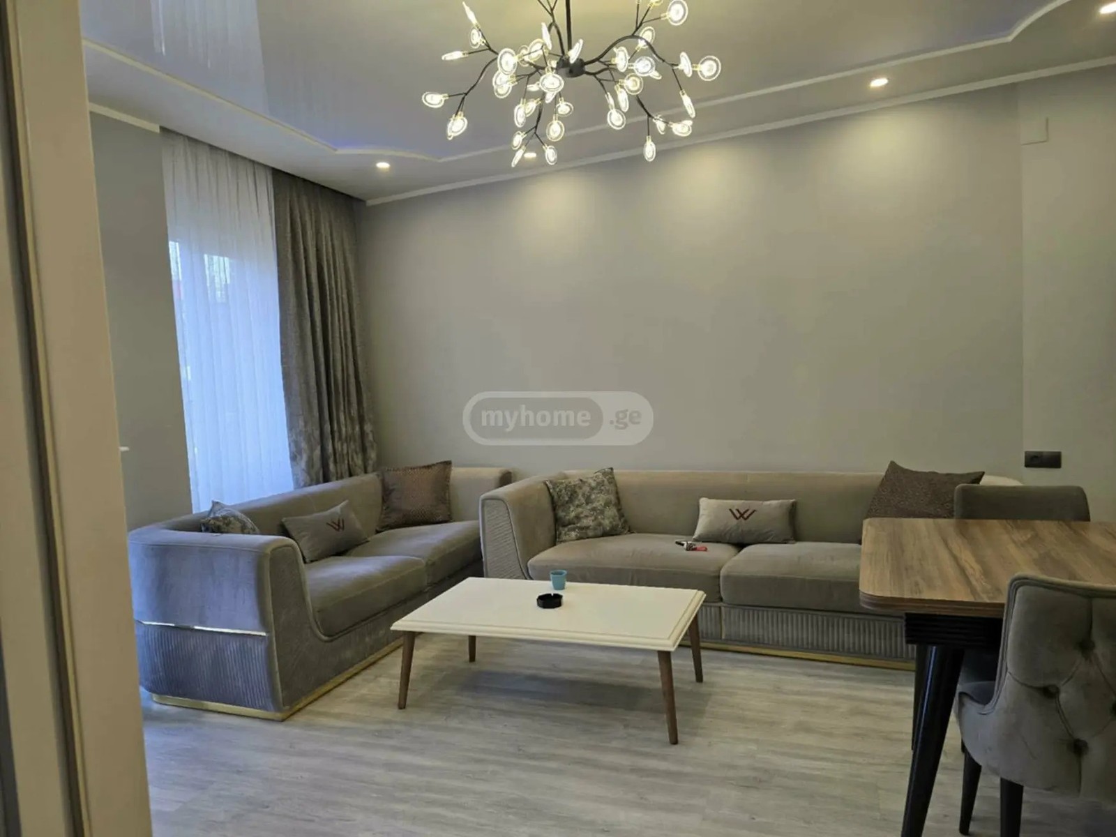ჭავჭავაძე ი. ქუჩა 2 - 3 rooms
