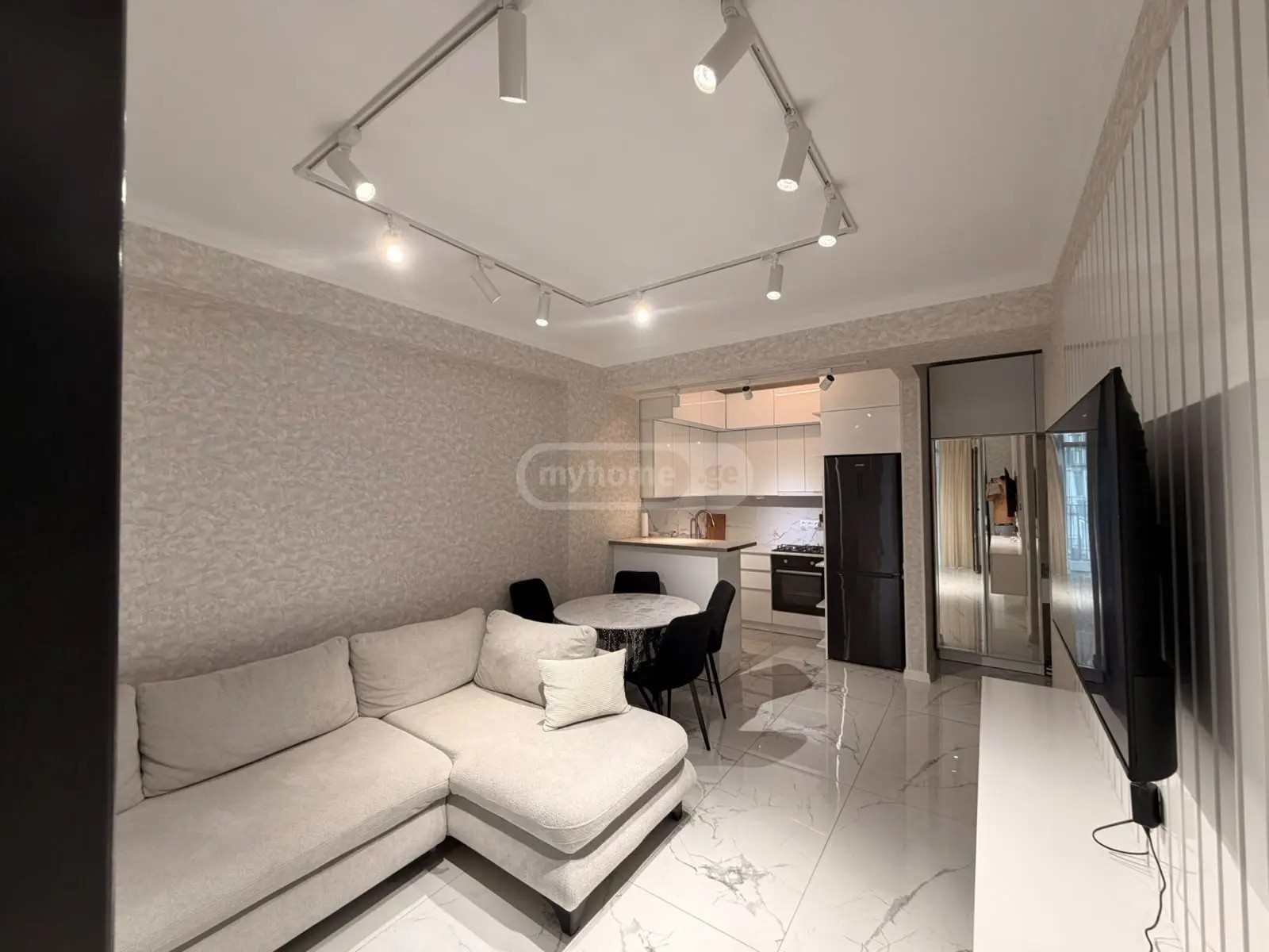 ნავთლუღის ქ. 10 - 3 rooms