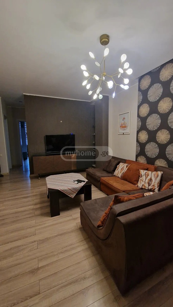 ფარნავაზ მეფის ქ.  - 4 rooms