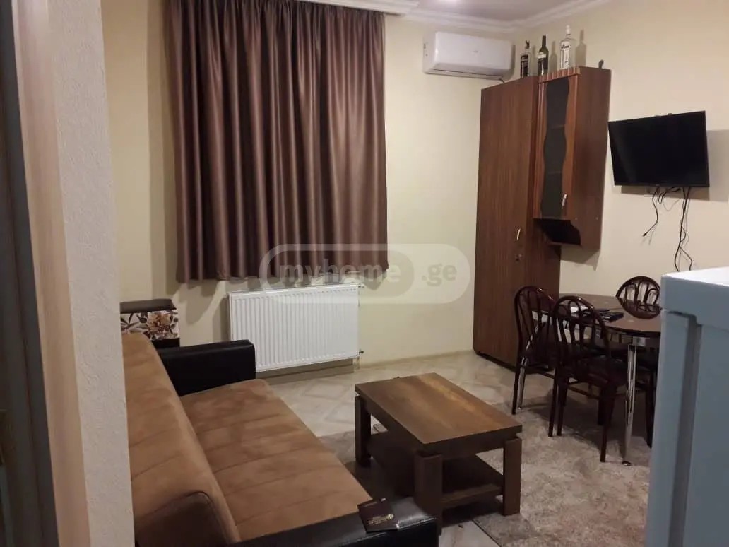 პოლიტკოვსკაია ა. ქ. (ჯიქია) 3 - 2 rooms