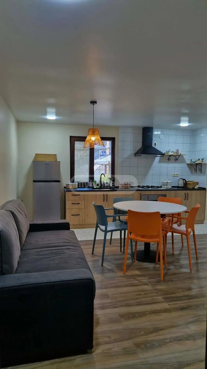 დავით აღმაშენებლის ქუჩა 1 - 2 rooms