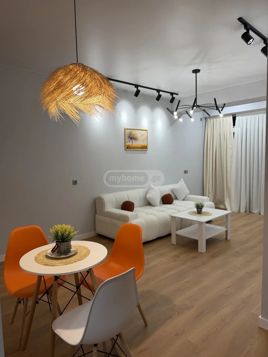 დემეტრე თავდადებულის ქუჩა 40 - 3 rooms