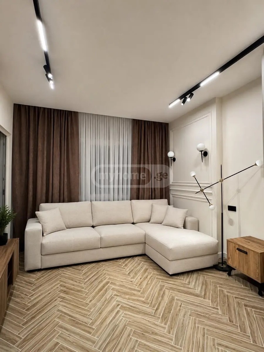 კაჩინსკი ლ. და მ. ქ.  - 3 rooms