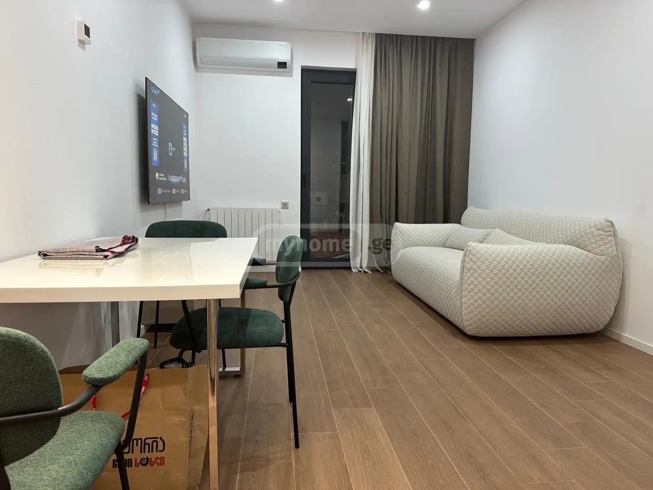 უნივერსიტეტის ქ. 46 - 2 rooms