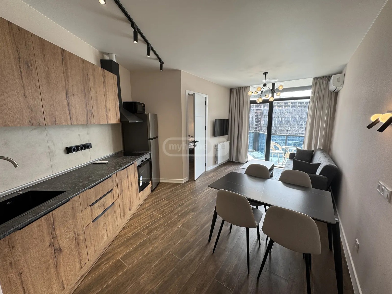 ბაგრატიონის ქუჩა 131 - 2 rooms
