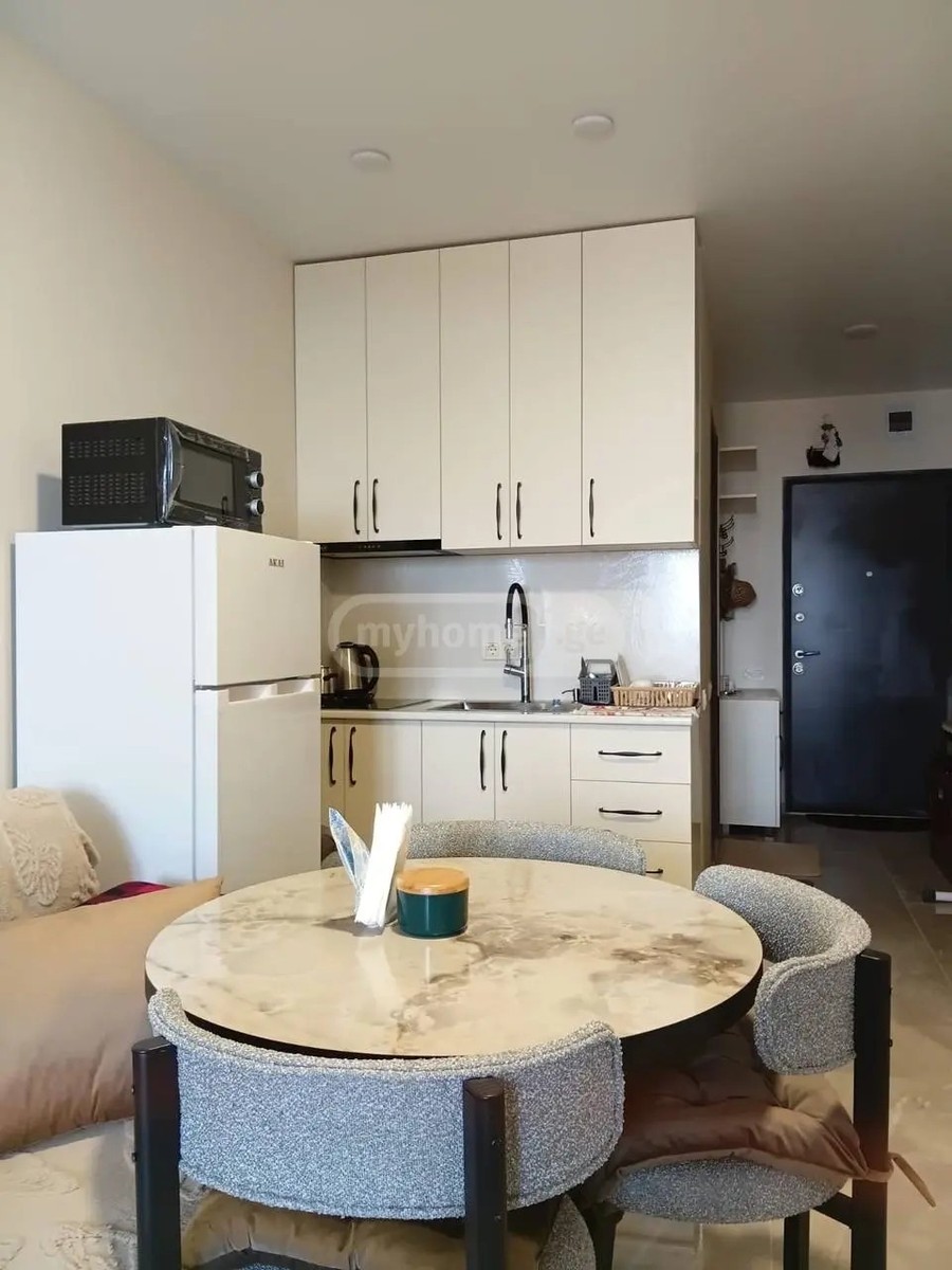 ლორთქიფანიძე გრ. ქ. 24 - 1 rooms