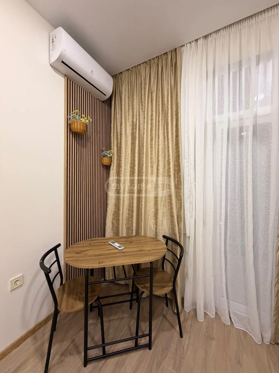 ანგისის ქ. 21 - 1 rooms