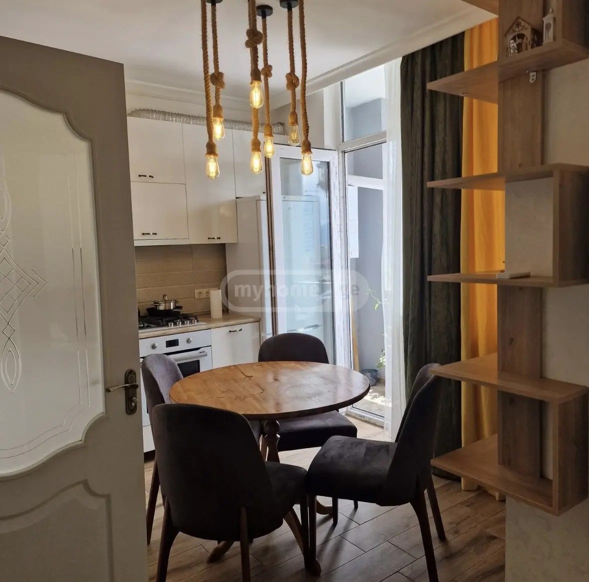 გრიბოედოვი ა. ქ.  - 3 rooms