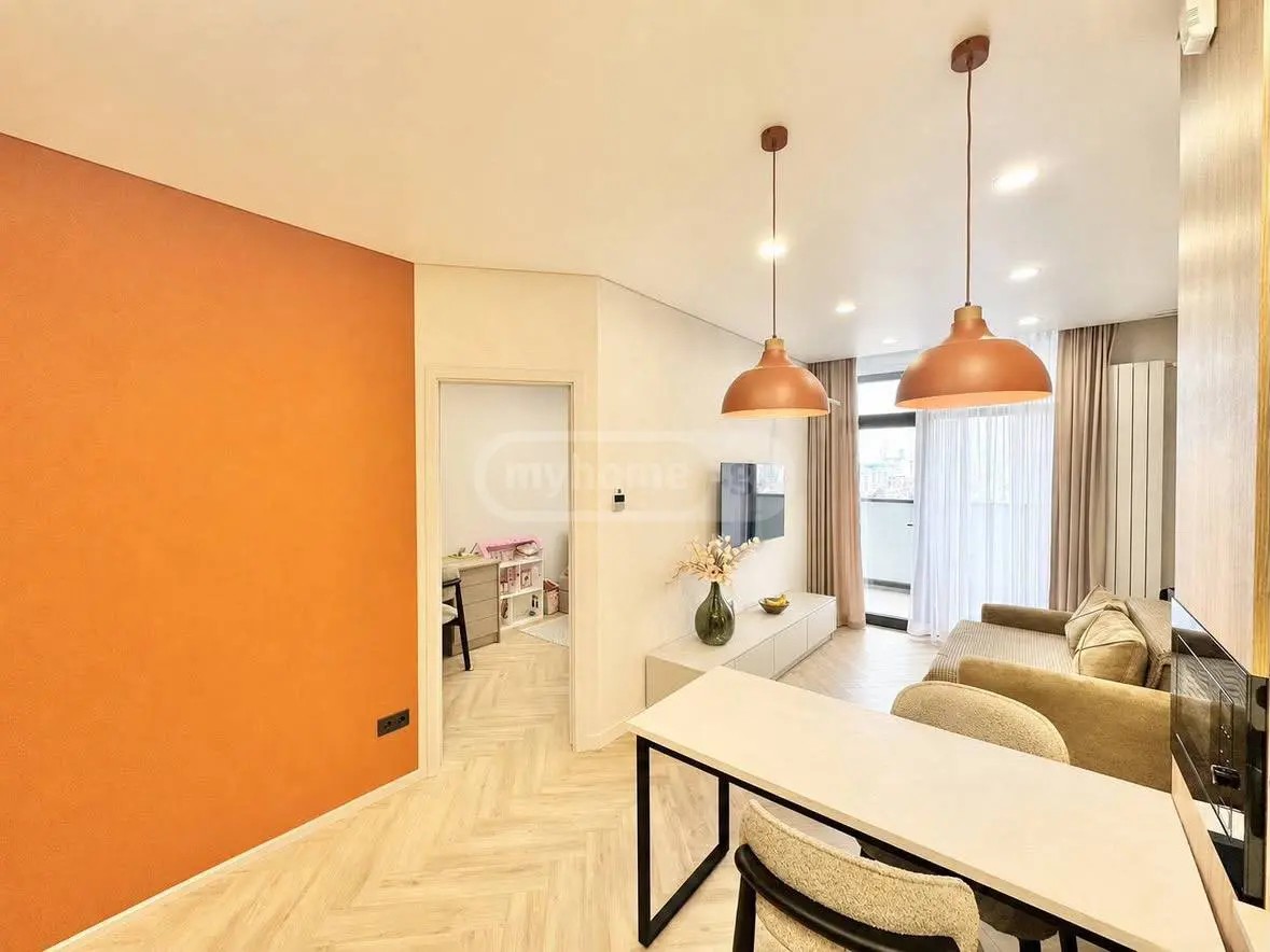 აბუსერიძე ტ. ქ. 13 - 2 rooms