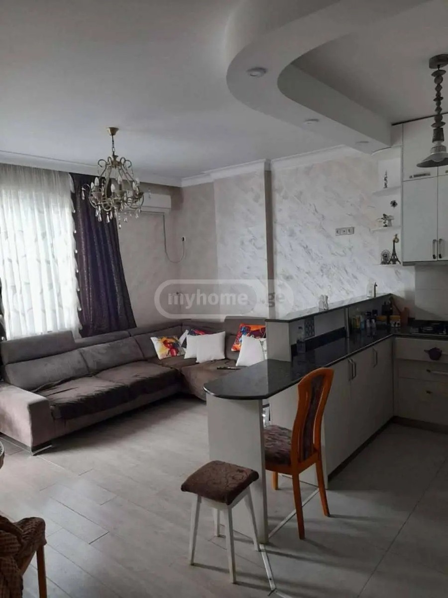 ახალგაზრდობის ქუჩა 1 - 3 rooms