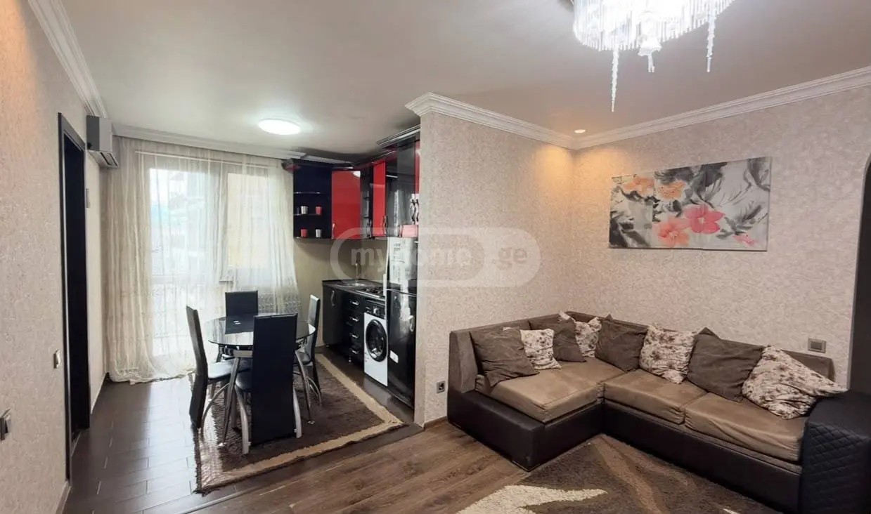 აბუსერიძე ტ. ქ. 42 - 3 rooms
