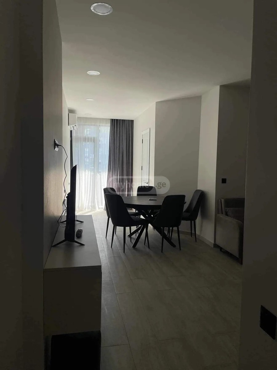 ანგისის ქ. 82 - 2 rooms