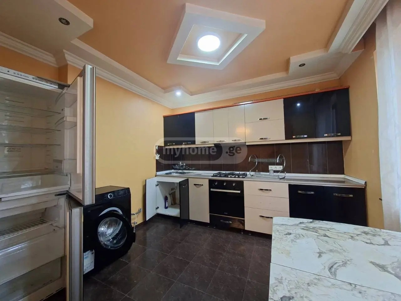 აღმაშენებლის ქ. 30 - 3 rooms