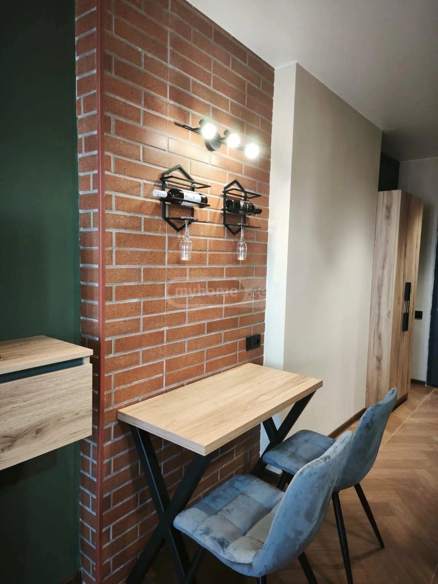 ლორთქიფანიძე გრ. ქ. 24 - 1 rooms