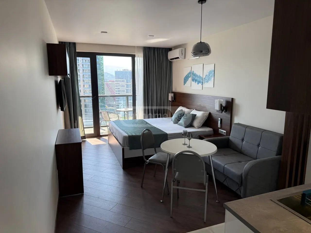 აბუსერიძე ტ. ქ. 13 - 1 rooms