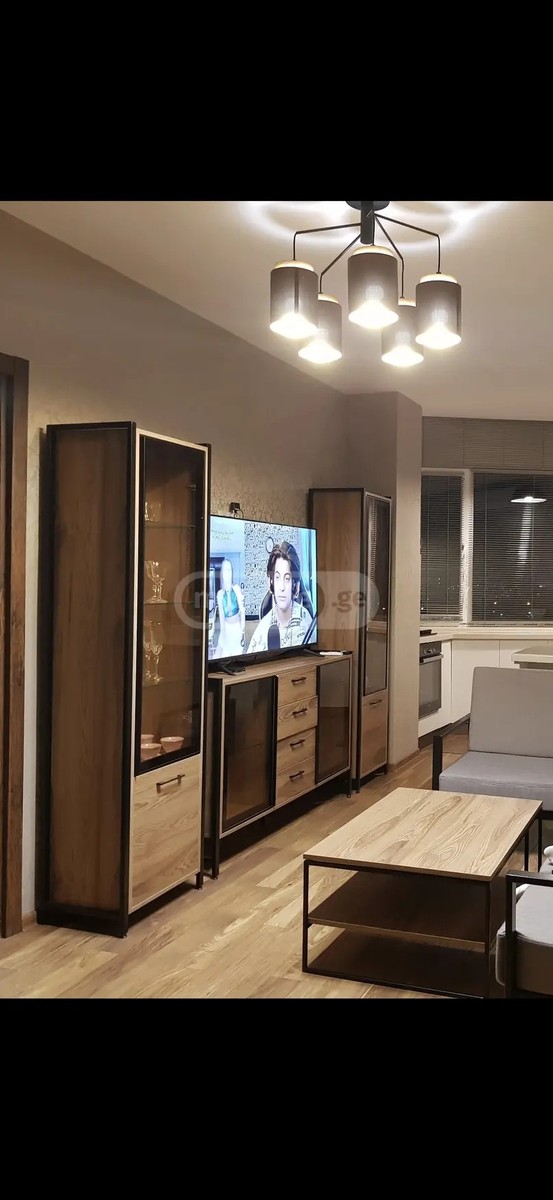 აღმაშენებლის გამზ. 120 - 3 rooms