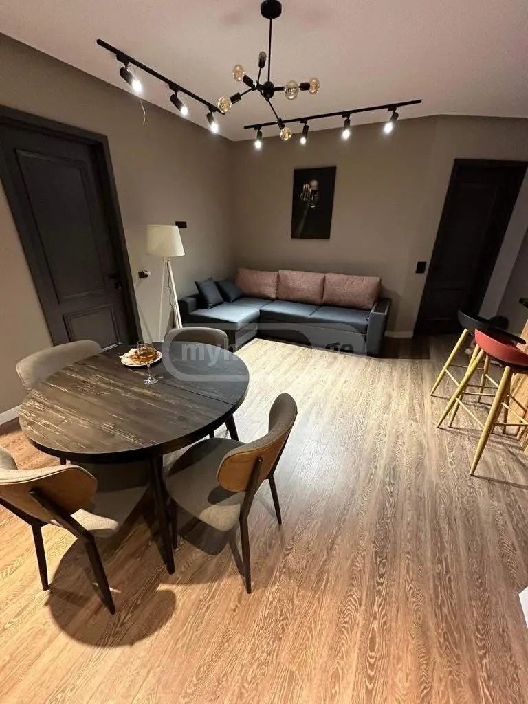 ზღვის პირის ქ. 10 - 3 rooms