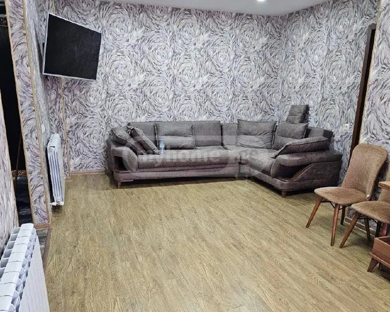 26 მაისის ქ.  - 3 rooms