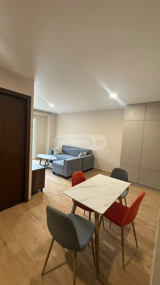პეკინის გამზ.  - 2 rooms