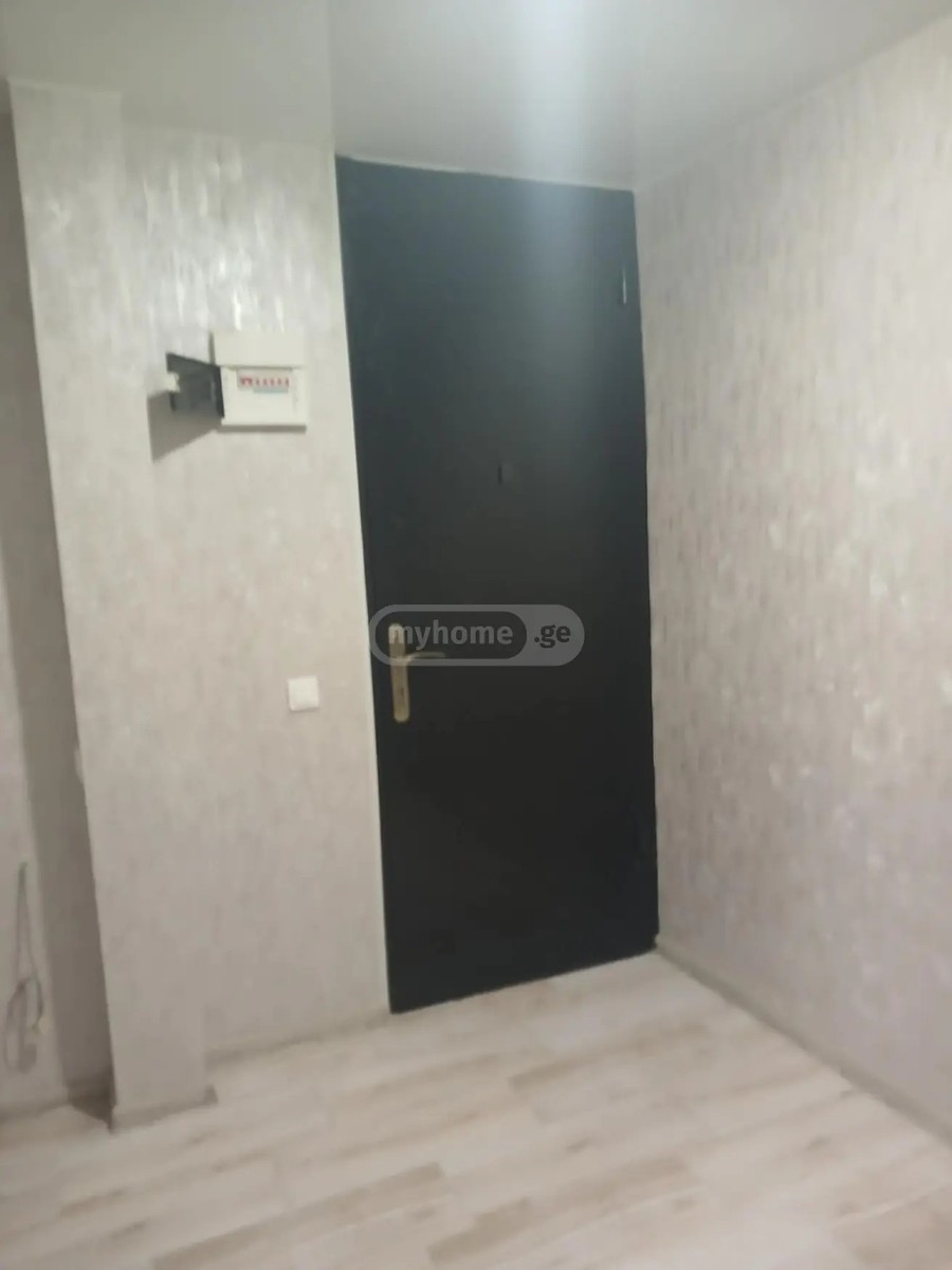 ჭავჭავაძის გამზ. 3 - 5 rooms