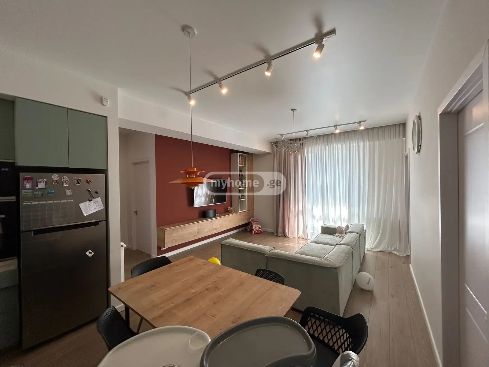 პ. დათუაშვილის ქ. 7 - 4 rooms
