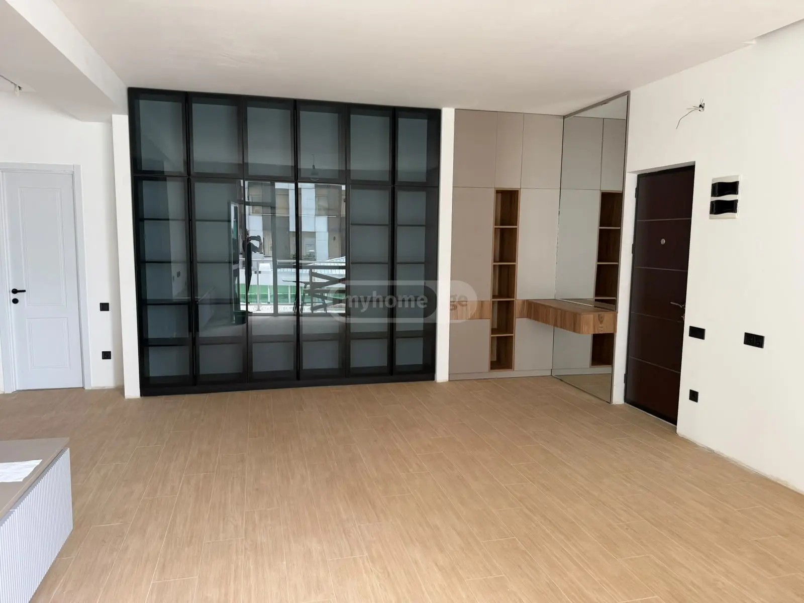 მარშალ გელოვანის გამზ. 52 - 3 rooms