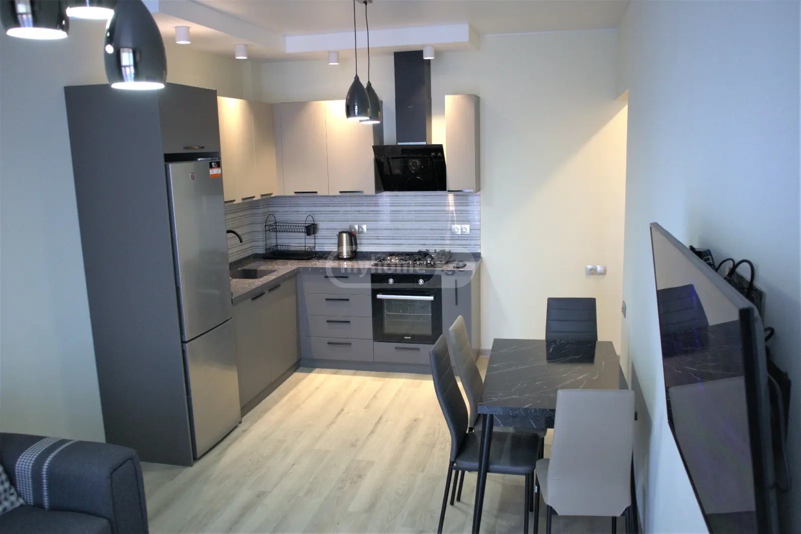 აბუსერიძე ტ. ქ. 5 - 2 rooms