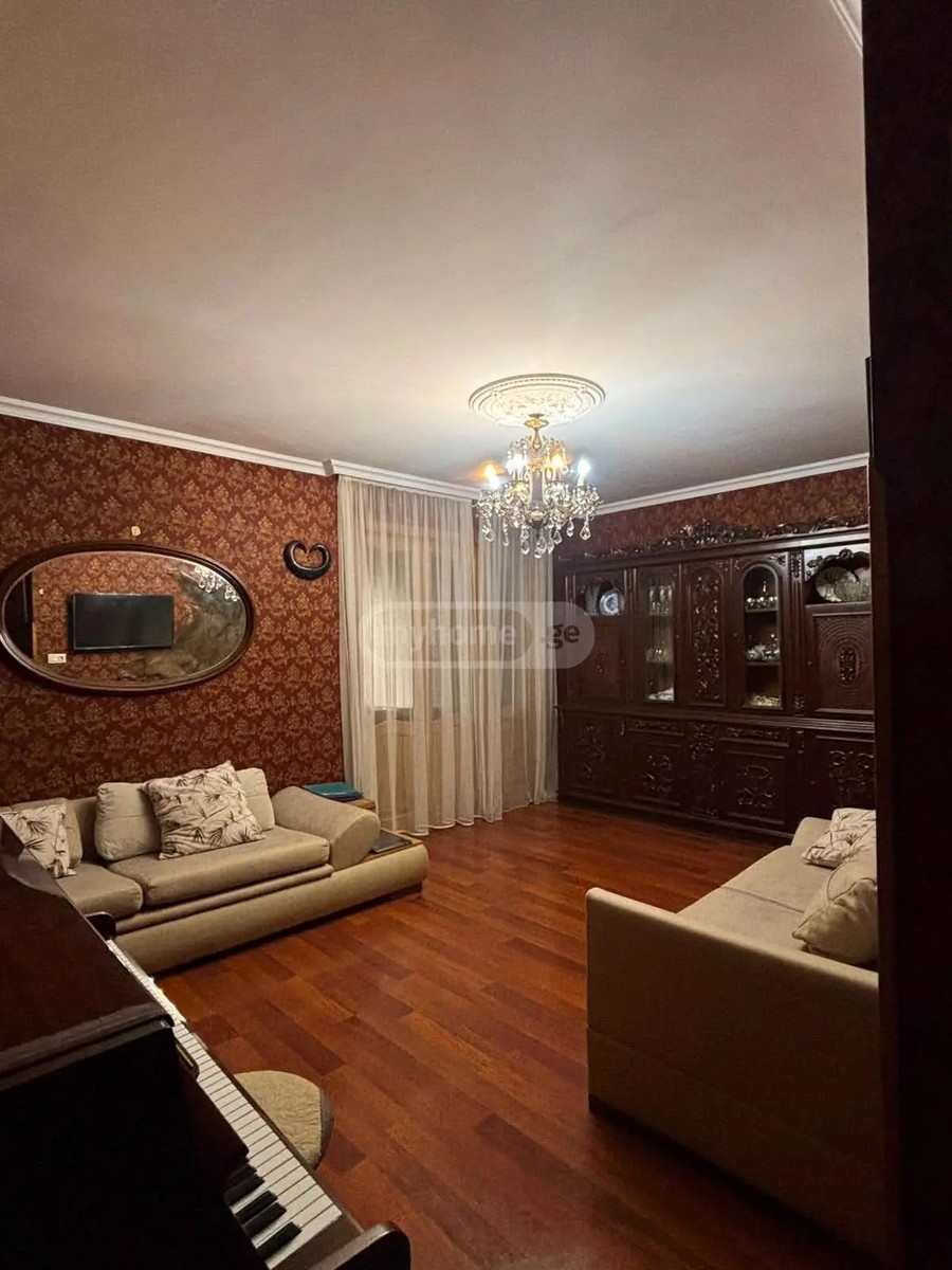 ბუხაიძის ქ. 26 - 3 rooms