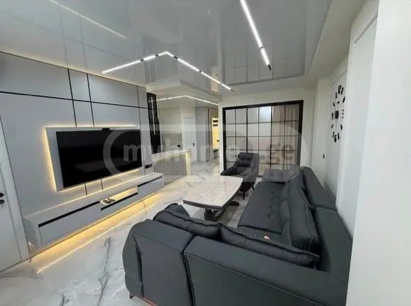 ლორთქიფანიძე გრ. ქ. 24 - 3 rooms