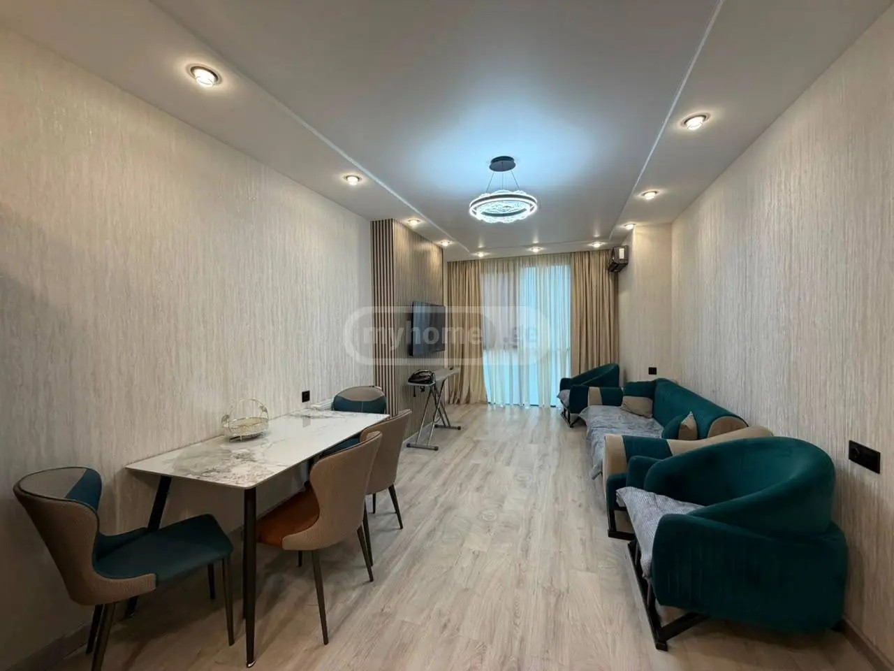 ლორთქიფანიძე გრ. ქ. 24 - 3 rooms