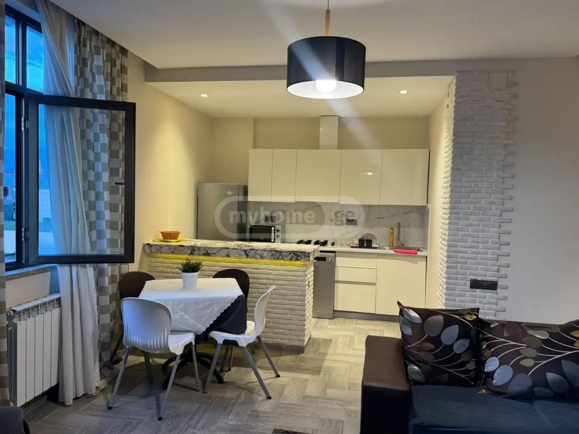 რუსთაველის ქ. 15 - 3 rooms